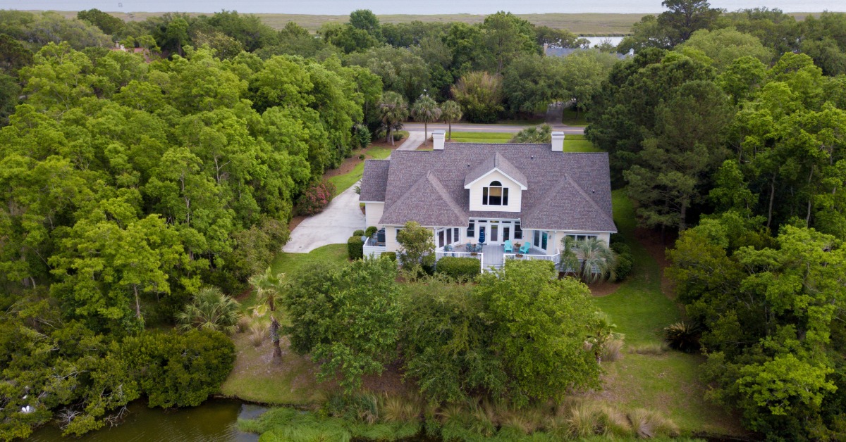 How To Buy and Sell Waterfront Property Successfully